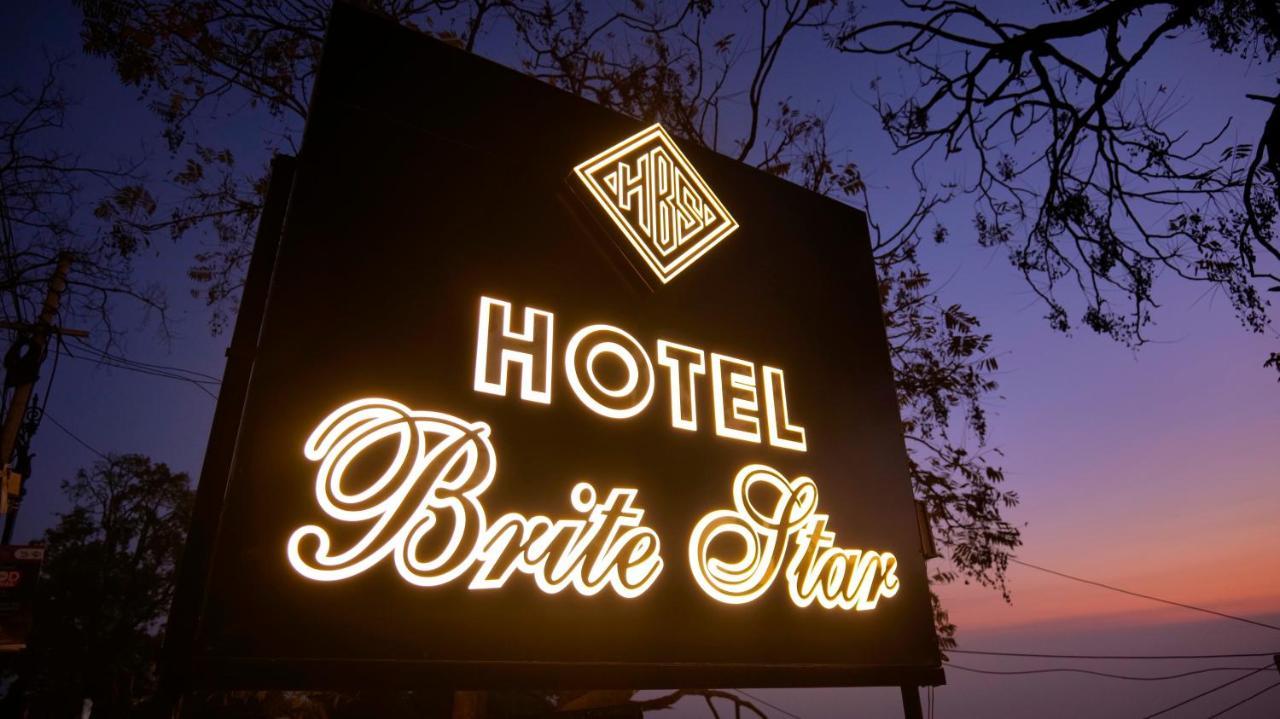 Hotel Brite Star Массури Экстерьер фото