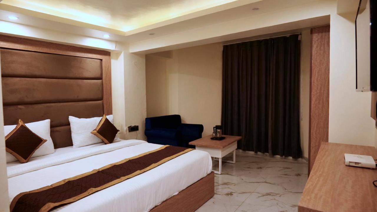 Hotel Brite Star Массури Экстерьер фото