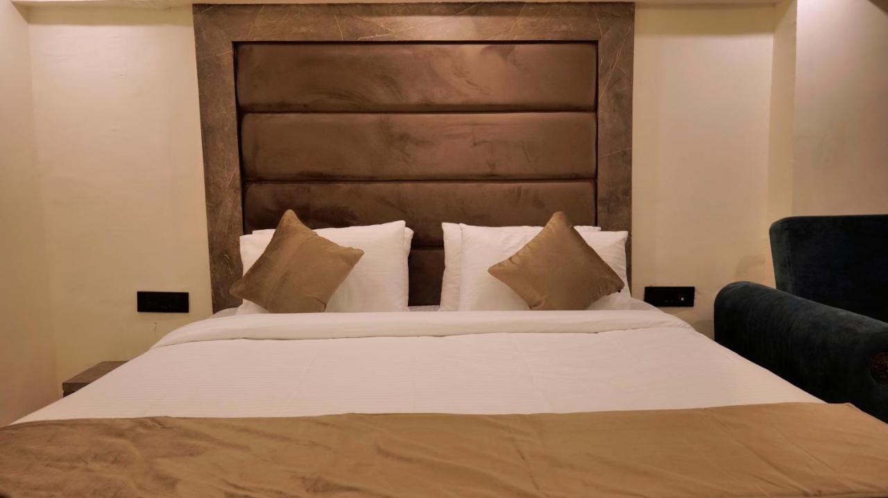 Hotel Brite Star Массури Экстерьер фото