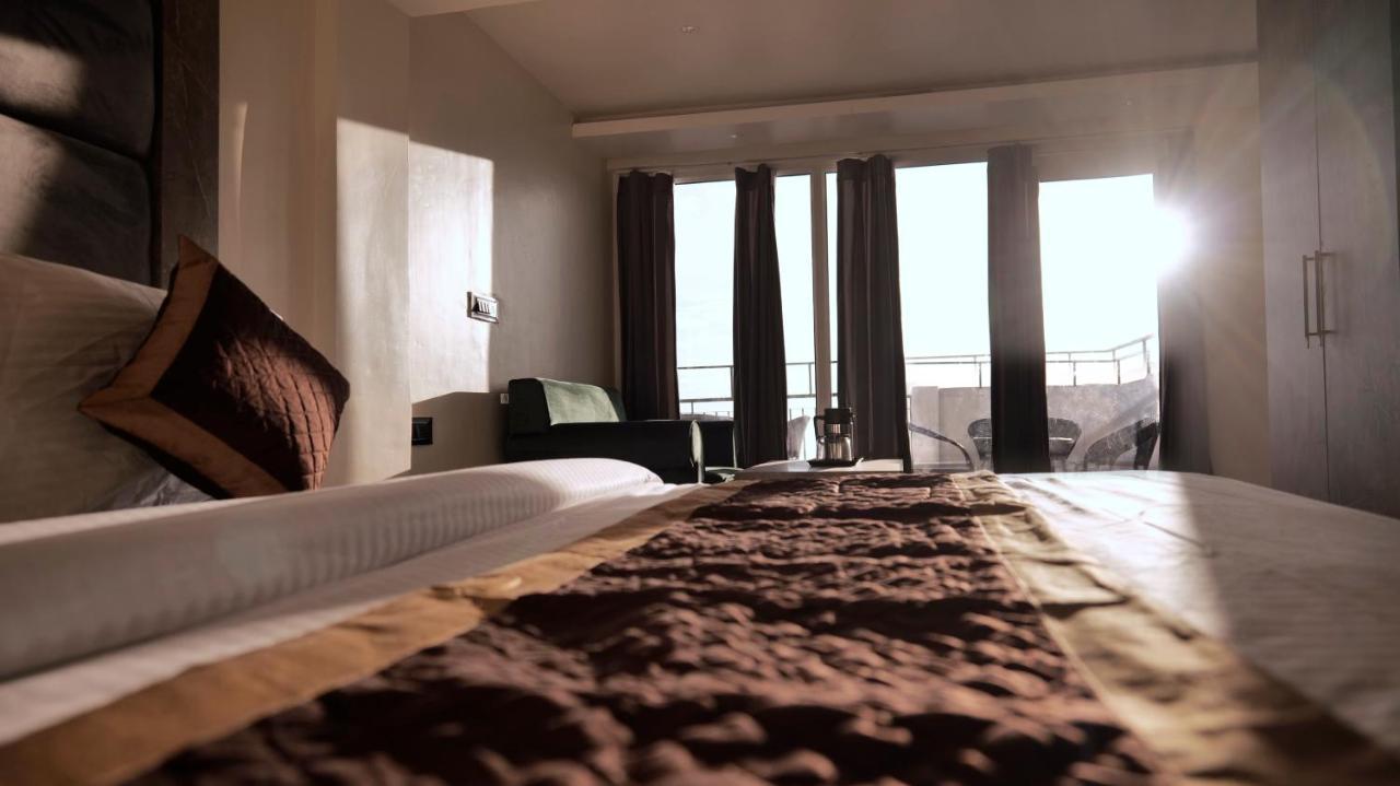 Hotel Brite Star Массури Экстерьер фото